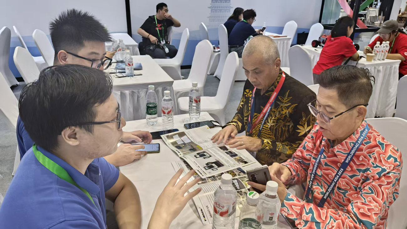 育菁裝備參加第十一屆亞洲教育裝備博覽會(huì)